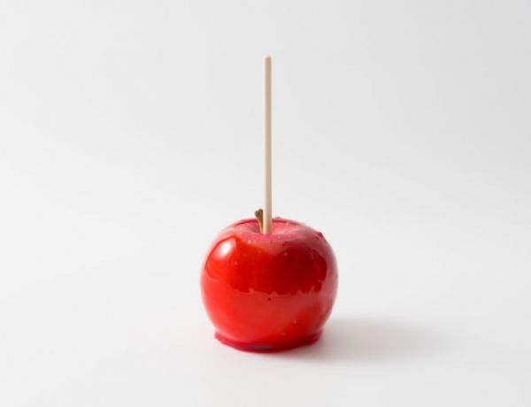 フレーバーが選べるりんご飴🍎京都散策のお供にいかがですか？