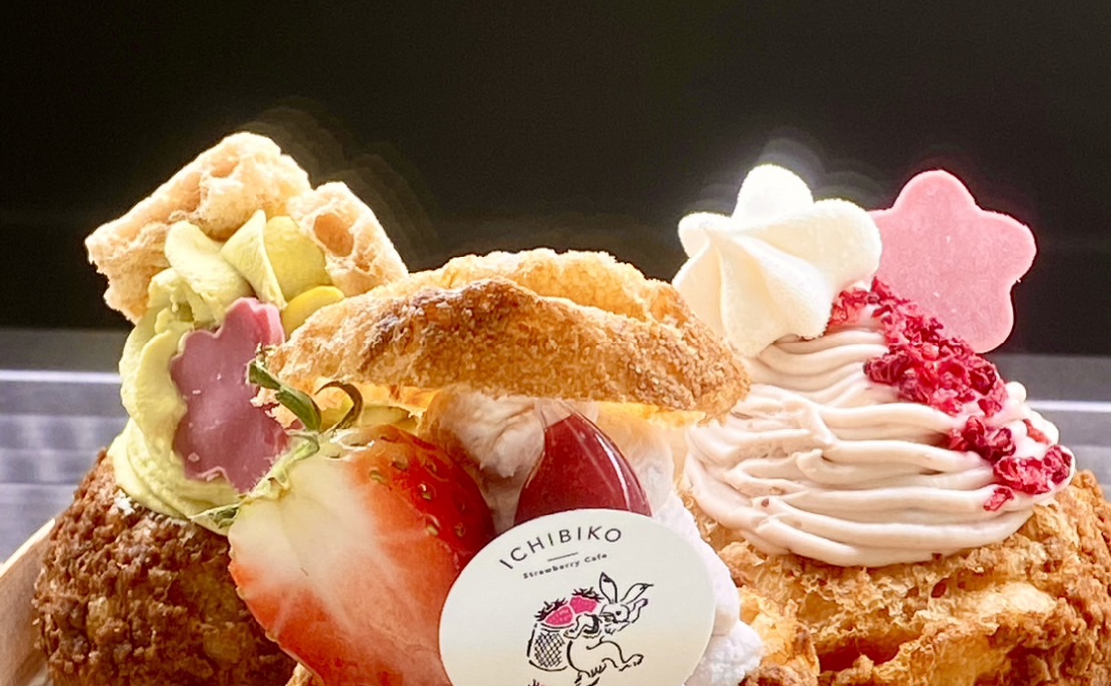 雛祭り限定シュークリーム🌸見た目かわいい❤食べておいしい😋
