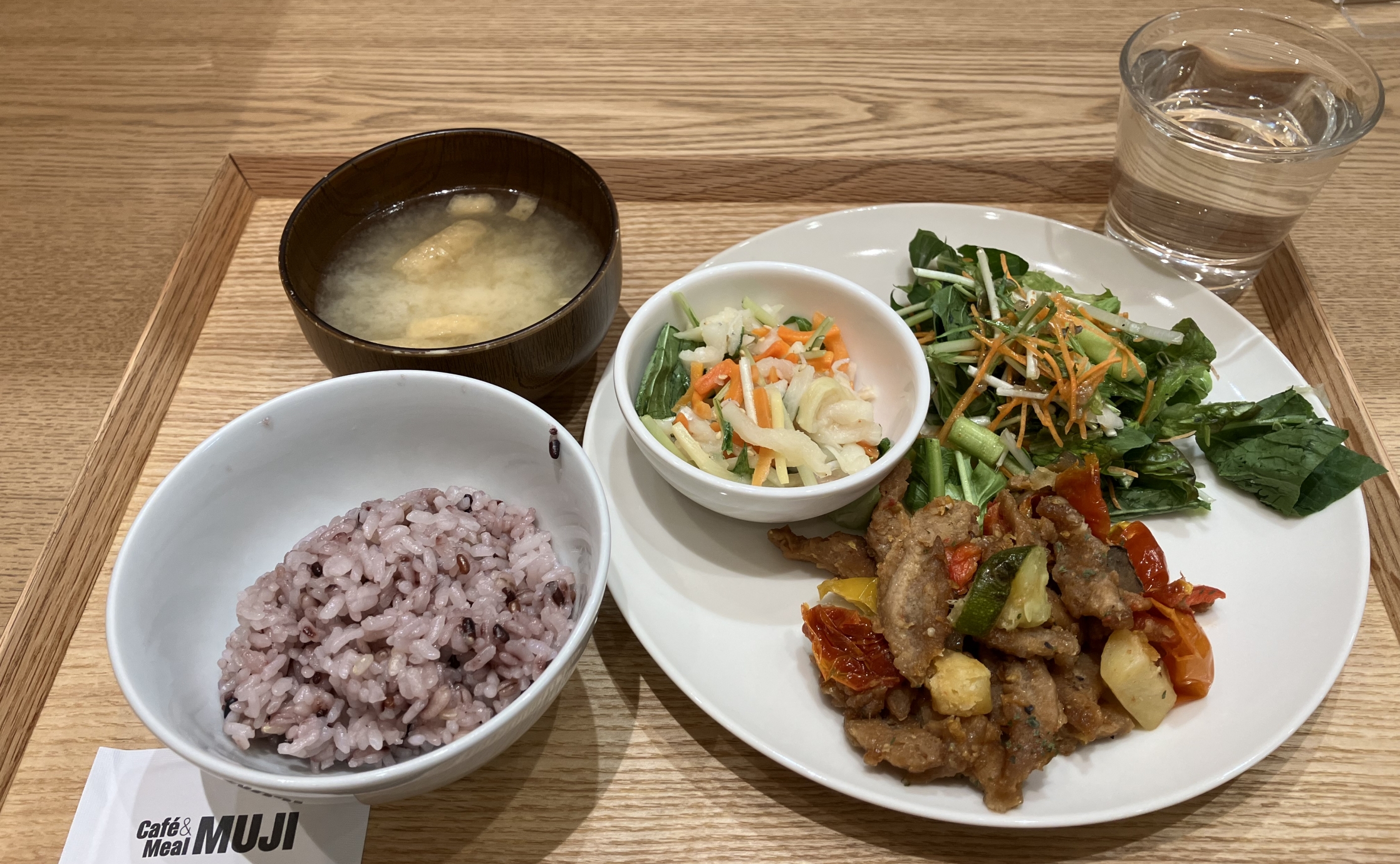 山科　MUJIcafeでランチとティータイム
