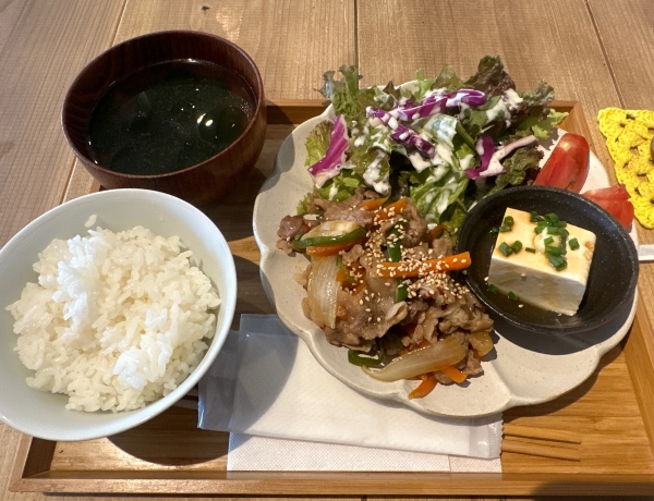 ホステルのランチ