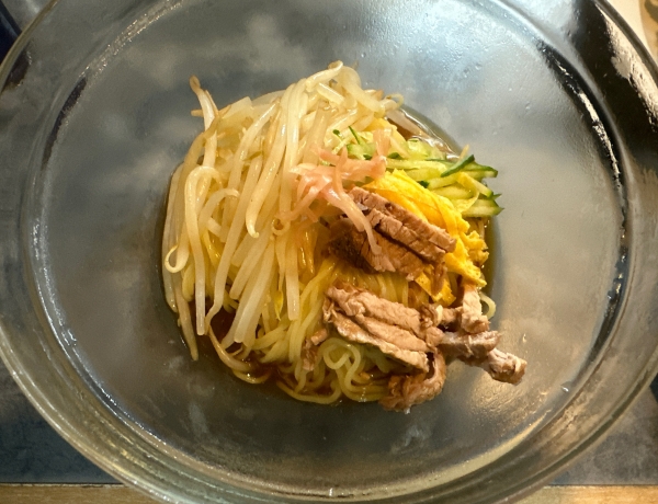 夏限定の冷麺